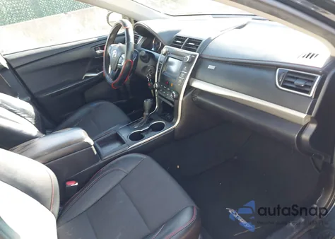 2017 Toyota Camry Se z USA, uszkodzony, nr VIN 4T1BF1FK1HU715164